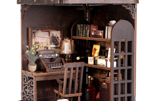2_b587546f-1842-48cc-bd43-0e0f3a103b2a Holmes Detective Agency DIY Book Nook Kit | Whitby Thorne