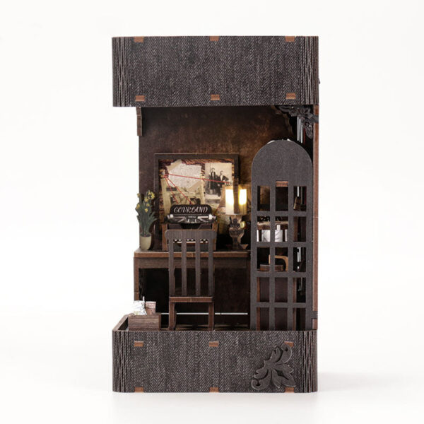 8 Holmes Detective Agency DIY Book Nook Kit | Whitby Thorne